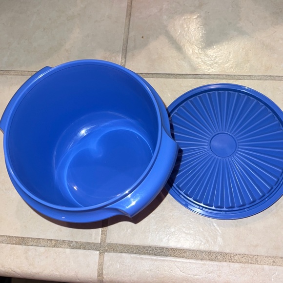 Tupperware Colorful Bowl Collection - Picture 5 of 6